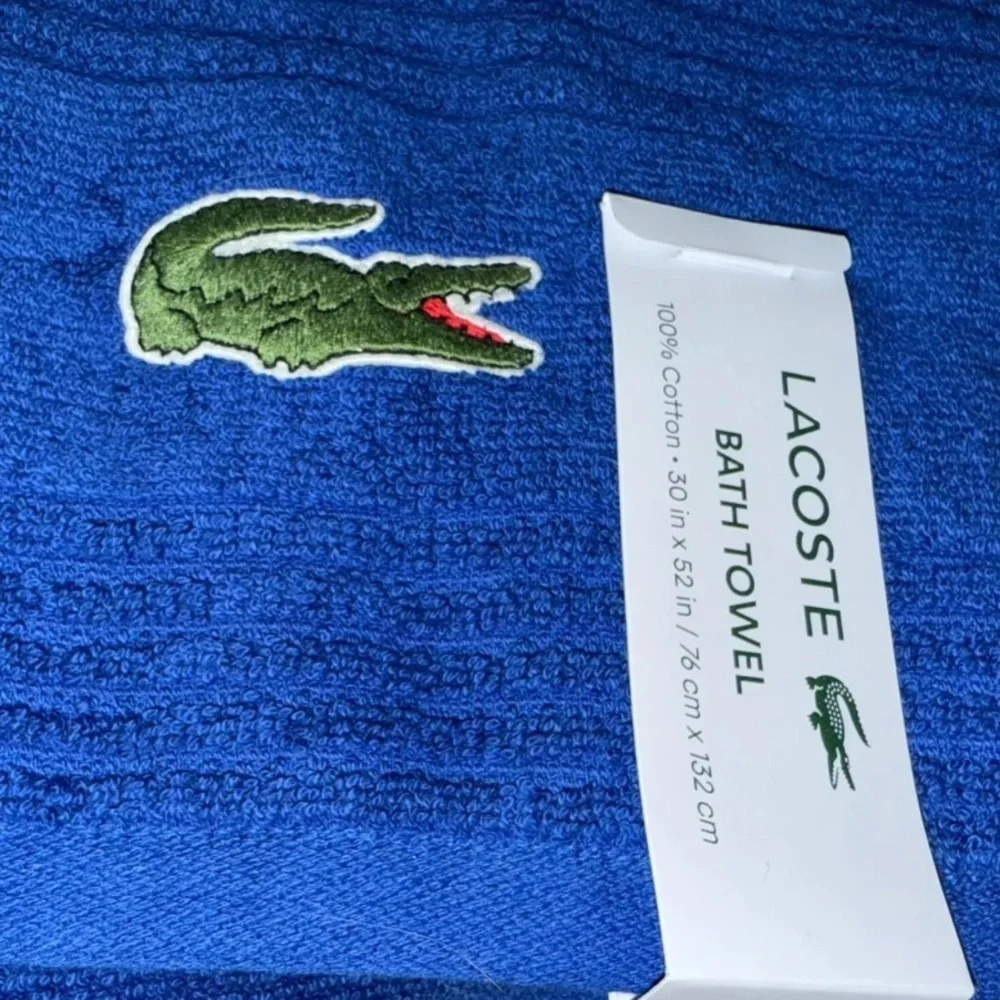LACOSTE Bath Towel Navy Blue 100% Coton 30” x 52” Crocodile Logo Low Linting